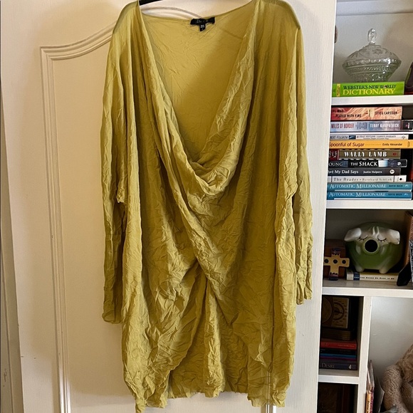 Comfy Twisted Draped Olive Green Tunic Top - Picture 1 of 7